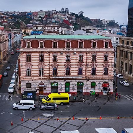 Hotel Reina Victoria ヴァルパライソ エクステリア 写真