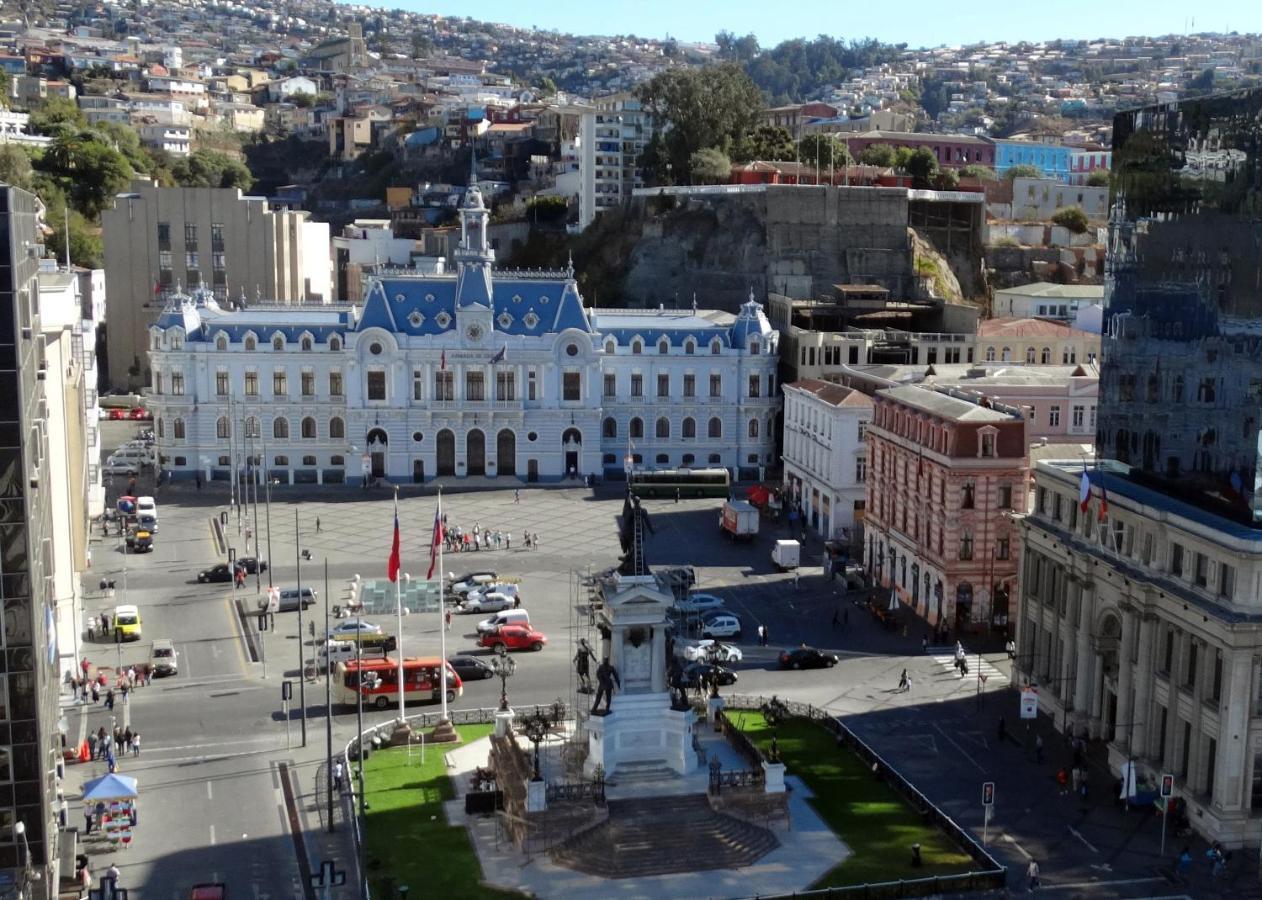 Hotel Reina Victoria ヴァルパライソ エクステリア 写真